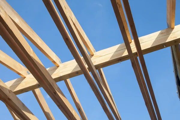 木製の屋根垂木スタイル フレーミング — ストック写真