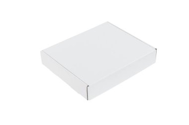 Beyaz arkaplanda izole edilmiş pizza kartonu