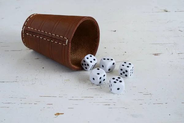 Dice Leather Cup Old Table Devils Bones Represent Randomness Luck — Stock Photo, Image