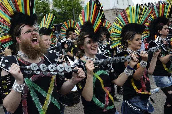 Helsinki, Finlande, 6 juin 2015 : Voiture traditionnelle de samba estivale — Photo