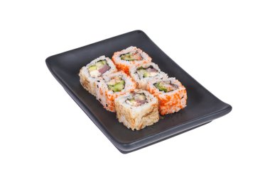 Suşi beyaz arka plan üzerinde izole bir tabak içinde