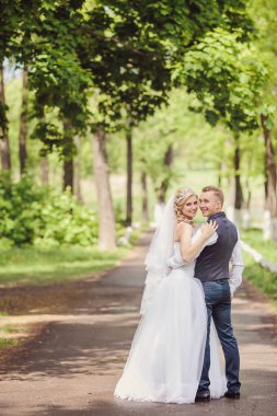 mutlu gelin ve damat