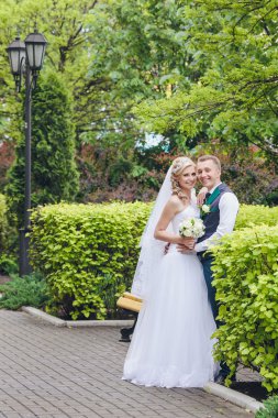 mutlu gelin ve damat