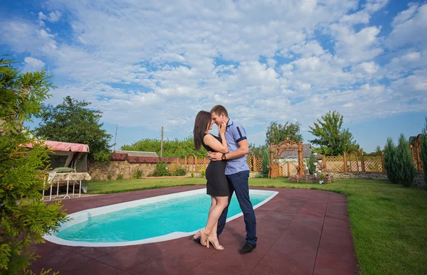 Young couple in love — Stock Photo, Image