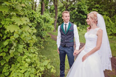 mutlu gelin ve damat