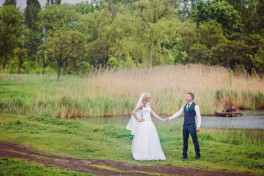 mutlu gelin ve damat