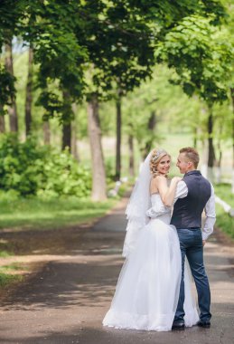 mutlu gelin ve damat