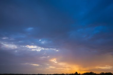 günbatımı parlak gökyüzü arka plan