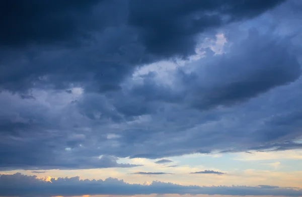 Brillante puesta de sol cielo fondo —  Fotos de Stock