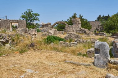 KOS ISLAND, GREECE - MAYIS 02, 2018: Yunanistan 'ın Kos adasında, tıp tanrısı Asclepius' a adanmış antik Yunan sanatoryumu.