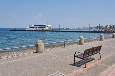 KOS ADASI, GREECE - 02 Mayıs 2018: Kos Adası Sahil Kasabası, Yunanistan.