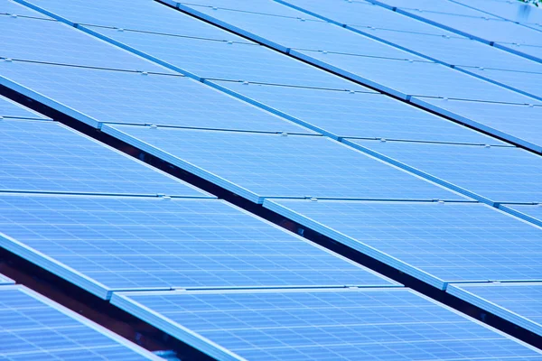 Feche Painéis Solares Fotovoltaicos Tecnologia Para Solução Energias Renováveis — Fotografia de Stock