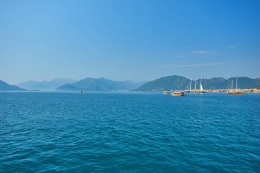 Türkiye 'deki Marmaris plajına bak