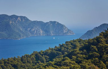 Akdeniz yakınlarındaki Marmaris Türkiye tatil beldesinin muhteşem manzarası. Yaz tatili.