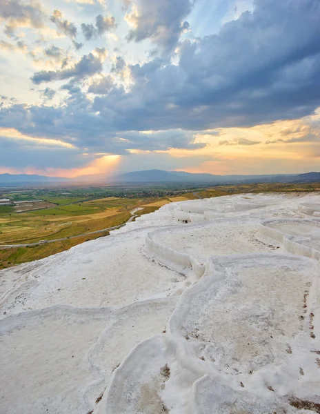 Krásný Východ Slunce Přírodní Travertinové Bazény Terasy Pamukkale Turecko — Stock fotografie