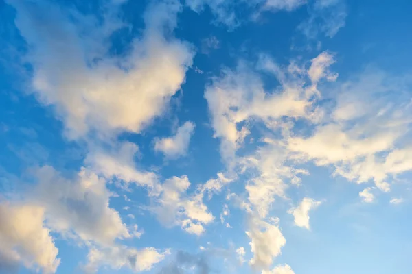 Небо Облаками Перед Закатом Естественный Фон — стоковое фото