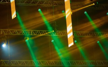 Geceleri soyut yeşil gösteri ışığı