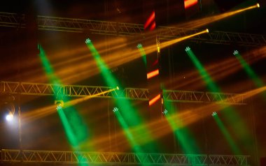 Geceleri soyut yeşil gösteri ışığı