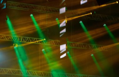 Geceleri soyut yeşil gösteri ışığı