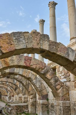 Türkiye 'nin İzmir kentindeki Agora kalıntıları, arkeoloji sahası