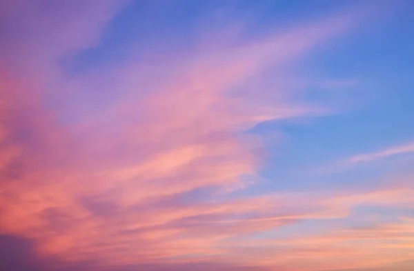 Sfondo Astratto Della Natura Drammatico Lunatico Rosa Viola Blu Cielo — Foto Stock