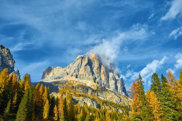 Die Schönen Italienischen Dolomiten Einem Herbsttag — Stockfoto