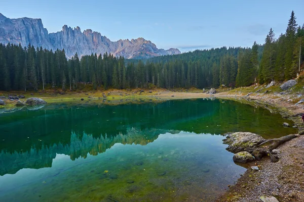 Lago Carezza Val Fassa Dolomitas Alpes Italia —  Fotos de Stock