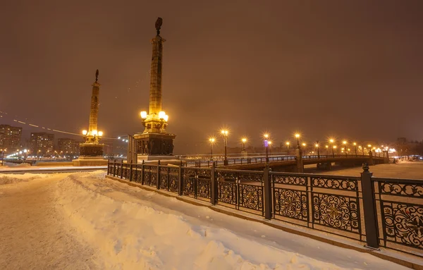 Набережна в місті Донецьк на взимку. — стокове фото