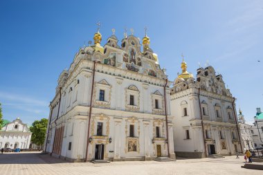 Ünlü Kiev Pechersk Lavra manastır kilisesi