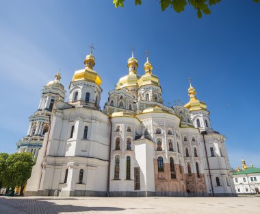 Ünlü Kiev Pechersk Lavra manastır kilisesi