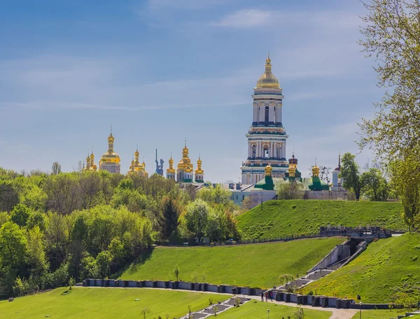 Iglesia del famoso monasterio de Kiev Pechersk Lavra —  Fotos de Stock