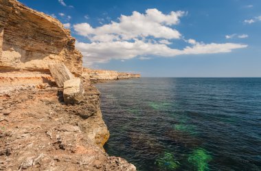 Güzel deniz Lagoon açık mavi su resort Tarhankut içinde