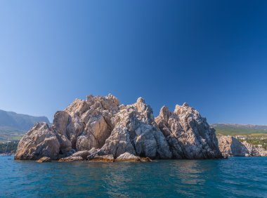 Karadeniz'de adalary kayalar.