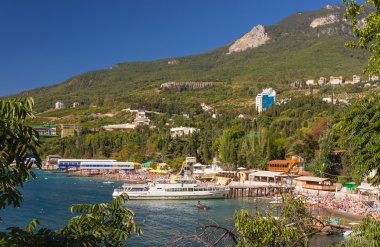 Gurzuf ilçesi ve ayu dag dağ