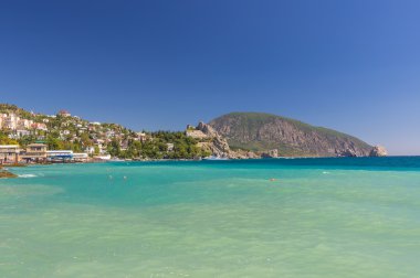 Gurzuf ilçesi ve Ayu Dag dağ. Crimea.