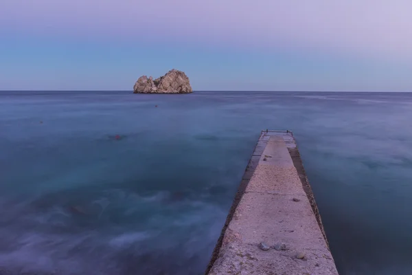 Karadeniz'de adalary kayalar. — Stok fotoğraf