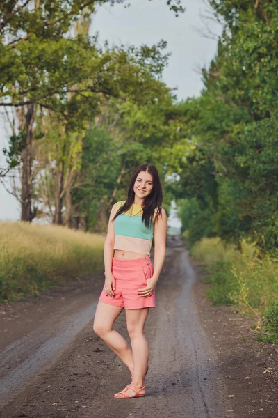 Portrait of beautiful young woman — Stock Photo, Image