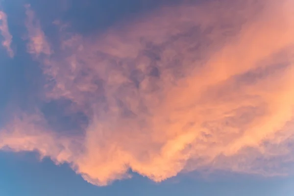 Pôr-do-sol brilhante céu fundo — Fotografia de Stock