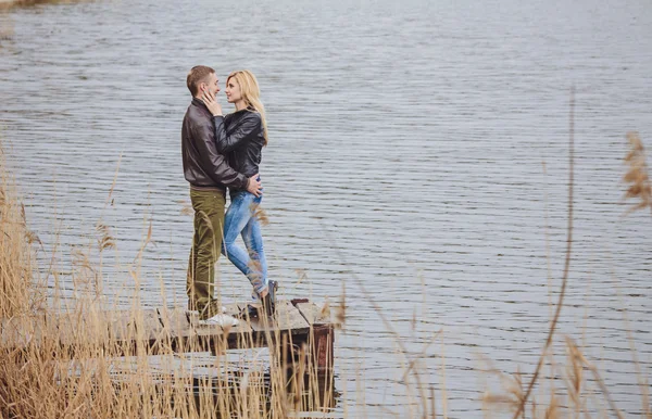 Young couple in love — Stock Photo, Image