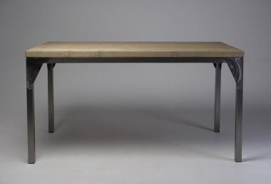 modern çatı ahşap masa stüdyo vurdu