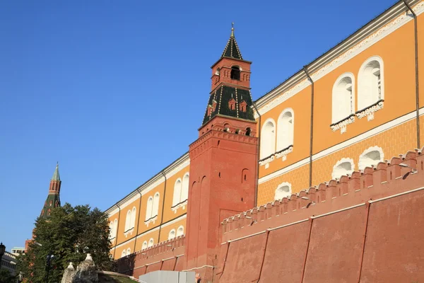 Kreml wieża na tle nieba — Zdjęcie stockowe