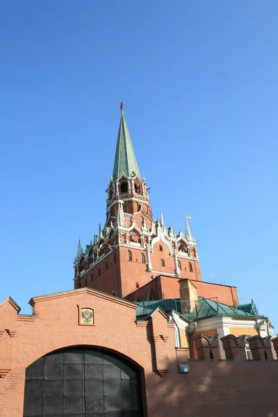 Torre del Kremlin en el fondo del cielo —  Fotos de Stock