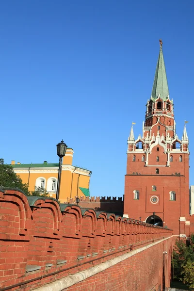 Torre del Kremlin en el fondo del cielo —  Fotos de Stock