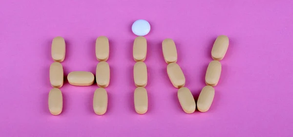 Terapia de hiv efavirenz sobre fondo rosa —  Fotos de Stock