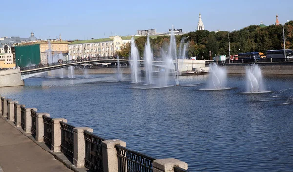 Many Fountain River — Stock Photo, Image