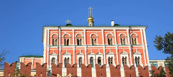 Parede Kremlin Fundo Céu — Fotografia de Stock