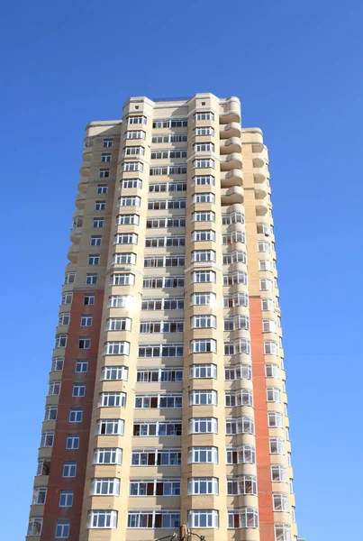 Casa Edifício Dia Verão Ensolarado Seco — Fotografia de Stock