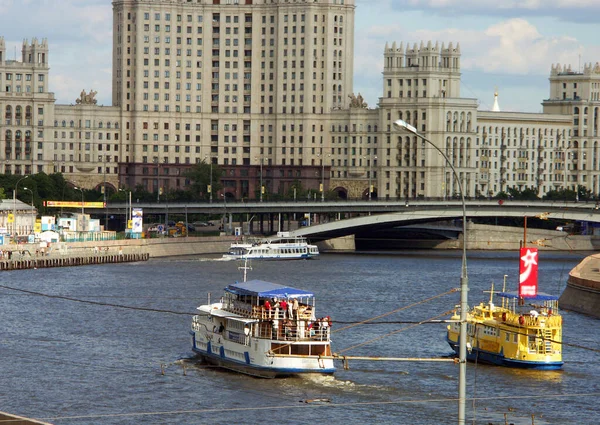 Quai Dans Centre Ville Été — Photo