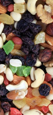 Kuru, güneşli yaz gününde kurutulmuş meyve seti.