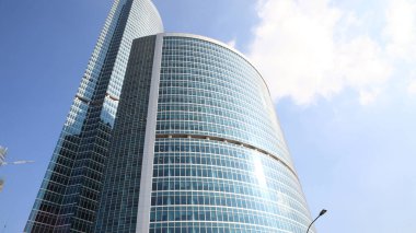 Gün içinde ofis binası